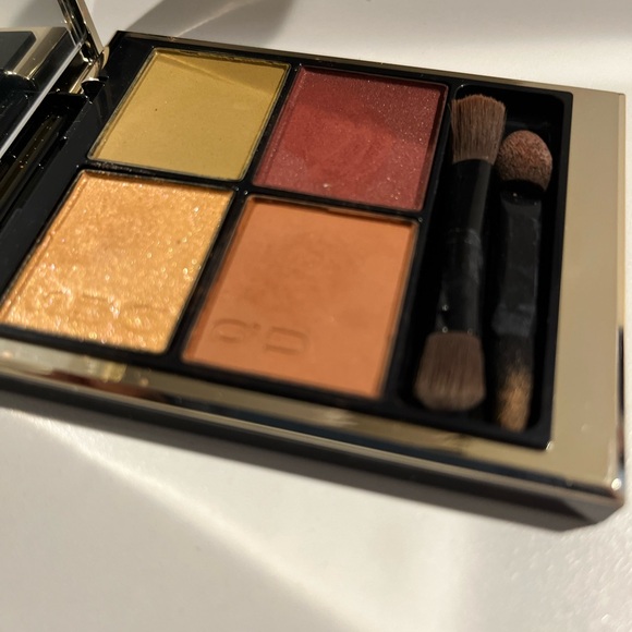 SUQQU Signature Color Eyes 106 冴樹 SAEGI Limited Edition Eyeshadow - Picture 8 of 9